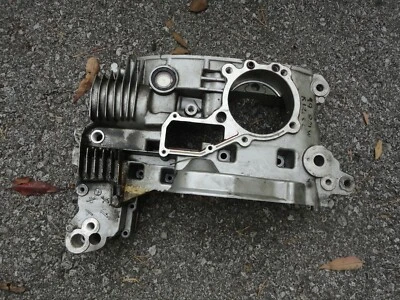 BMW R1200C 1999 carcasa/carcasa del motor lateral izquierdo Foto 1 de 4