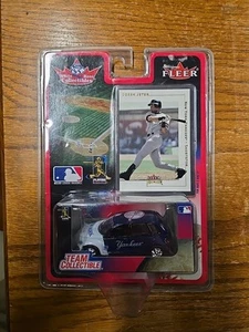 NY Yankees Team Collectible Car & Derek Jeter Card White Rose Collectibles Fleer - Picture 1 of 2