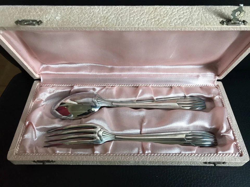 COUVERTS EN METAL ARGENTE COFFRET CADEAU NAISSANCE BAPTEME - Photo 1/4