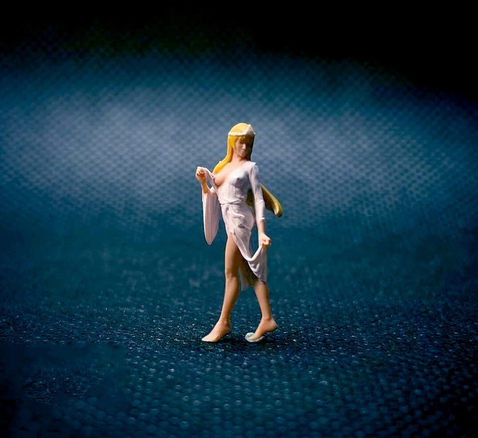 JUGUETE 1/64 Figura Niña Sexy Blanca Reina Mujer Modelo Moda Ajuste 1:64 Coche Calle Foto 1 de 1