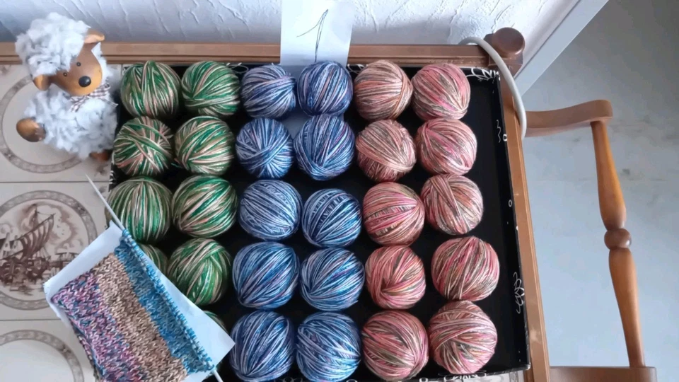 Wolle.Garnpaket, 900 g Wolle zum Stricken, Bastellwolle,bunt,Konvolut.Resten - Bild 1 von 1