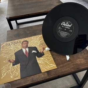 Mc hammer pray 8 mins on capitol .12”Vinyl 45 Original From 1990 - Foto 1 di 7
