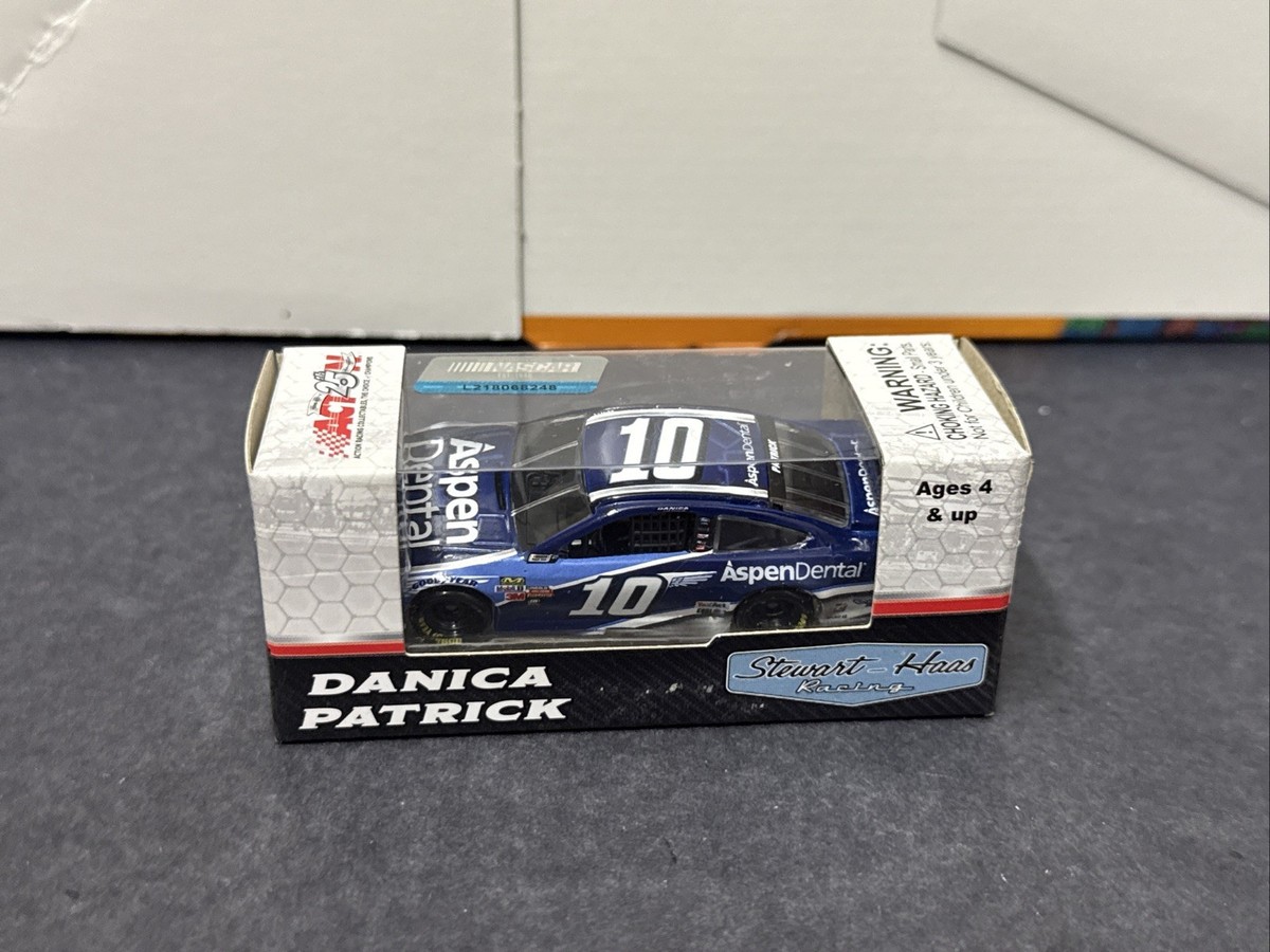 2017 Danica Patrick #10 Aspen Dental 1/64 Scale Nascar LIONEL