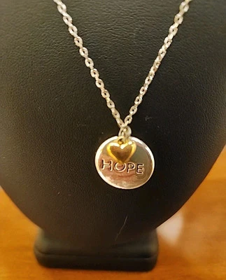 Collar de plata Avon Hope Espoir con colgante de doble cara corazón dorado 17" Foto 1 de 4