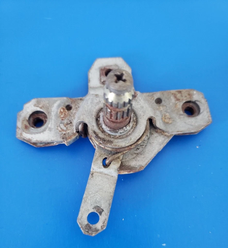 1965 1966 Impala trava de maçaneta interna BelAir liberação Buick Electra Olds GM - Imagem 1 de 1