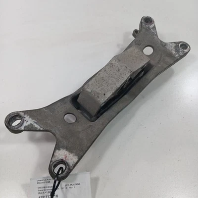 Поддержка поперечного сечения коробки передач Ford Mustang 2.3 2015 2016 2017 - Изображение 1 из 4