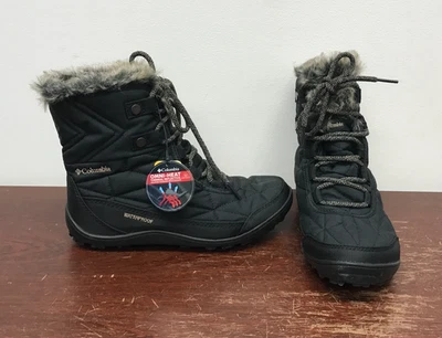 Women's Columbia Minx Shorty III Wide Waterproof Winter Boots. Size 6W. - Image 1 of 4