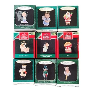 Lote de 9 adornos de recuerdo en miniatura Hallmark vintage muy buen estado - Imagen 1 de 3