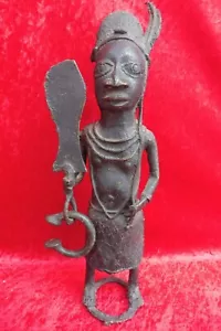 afrikanische Bronze , Krieger ( Häuptling ) mit Sklavenring ., ,alte Bronzefigur - Bild 1 von 8