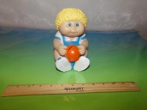 CABBAGE PATCH! KIDS BANK BLOND BOY 01 - Picture 1 of 3