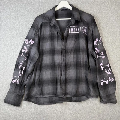 Universal Studios Monsters The Bride of Frankenstein 男式 XL 法兰绒纽扣 — 第 1/4 张图片