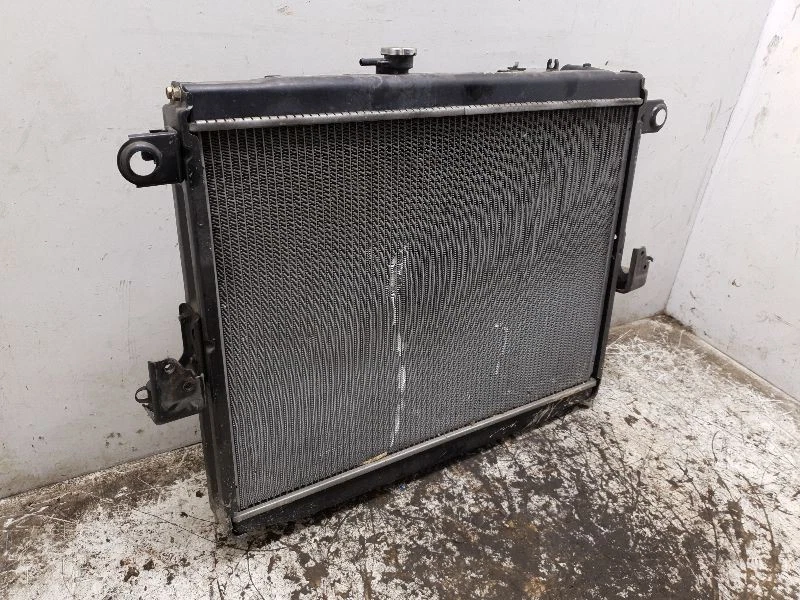 Radiador compatible con 98-02 LEXUS LX470 Foto 1 de 4