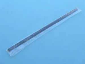 19 20 21 22 23 24 TOYOTA RAV4 FRONT RIGHT PASSENGER SIDE DOOR TRIM MOLDING BLUE - Picture 1 of 4