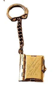 Vintage Goldtone “Recuerdo de las Tierras de Cordoba” Travel Souvenir Keychain  - Picture 1 of 8