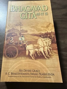 Bhagavad-Gita As It Is (Paperback) by A. C. Bhaktivedanta Swami Prabhupada - Picture 1 of 2
