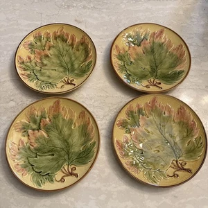 Antiguo juego de 4 platos de mayólica de 7 1/2" hojas de uva en relieve Zell Alemania 176 - Imagen 1 de 11
