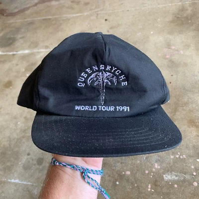 VINTAGE 90s QUEENSRYCHE 1991 WORLD TOUR SNAPBACK BASEBALL CAP HAT METAL BAND - Image 1 of 4