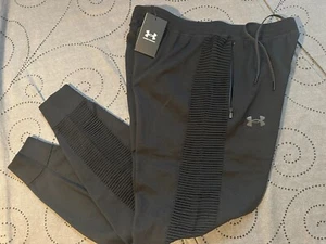 UNDER ARMOUR INTELLIKNIT FITTED SEMI SPHERE BLACK JOGGERS PANTS SIZE L MEN $120 - Picture 1 of 4