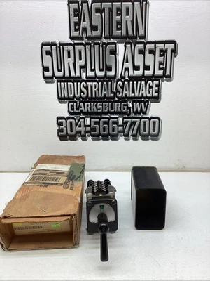 Interruptor General Electric tipo SB-1 16SB1DB4E00SPR3P NUEVO EN CAJA Foto 1 de 4