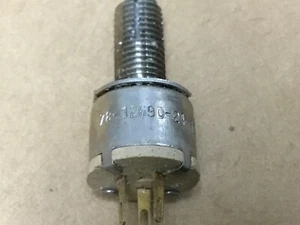 (1 PC) CTS 178-12690-24 Potenziometro 100k Ohm 0,5W RV6LAYSA104A, GA1L040S104UC - Foto 1 di 7