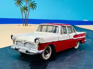 1:43 francés DINKY TOYS France 24K SIMCA Chambord rojo blanco llantas cóncavas DTF 1959 - Imagen 1 de 10