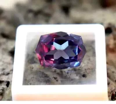 Piedra preciosa suelta de lujo zafiro cambio bicolor Montana certificado natural 9,3 quilates+ Foto 1 de 4