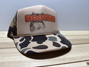 Vintage Hooters Hat Trucker Camo Nascar Racing Hat SnapBack Hunting hat Unworn - Picture 1 of 5