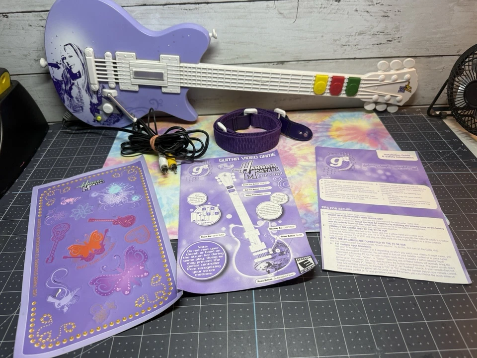 2008 JAKKS Pacific Disney Hannah Montana Pop Tour 吉他即插即用电子游戏 — 第 1/4 张图片