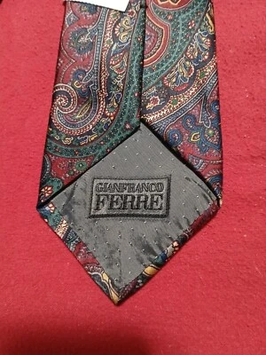 Gianfranco Ferre 佩斯利丝绸领带红色和绿色男式时尚配饰 — 第 1/4 张图片