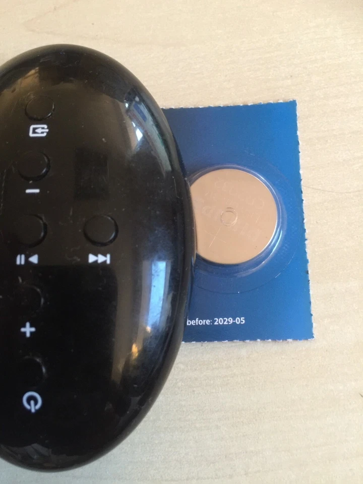 3V Button Cell Battery for B&W Zeppelin Classic Mini Remote Control - Image 1 of 1