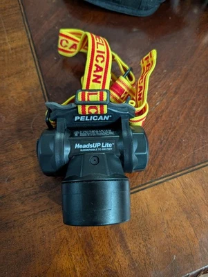 Faro LED sumergible Pelican HeadsUp Lite hasta 500 pies SIN PROBAR Foto 1 de 2