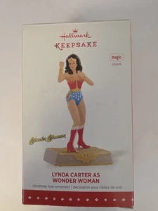 Hallmark Andenken Lynda Carter Wonder Woman 2015 Ornament FUNKTIONIERT - Bild 1 von 10