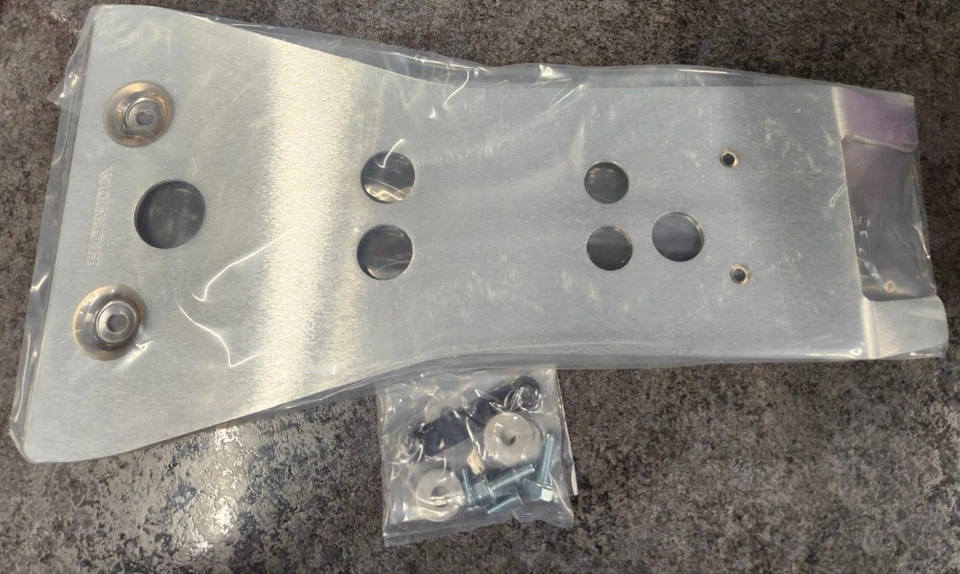 MARCO TRASERO HONDA RINCON 650/680 PLACA DE DESLIZAMIENTO 08P51-HN8-100B Foto 1 de 1