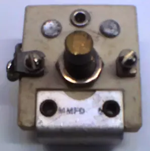 Condensador de afinación variable vintage 6 pF Bud 955 6 picofarad - Imagen 1 de 5