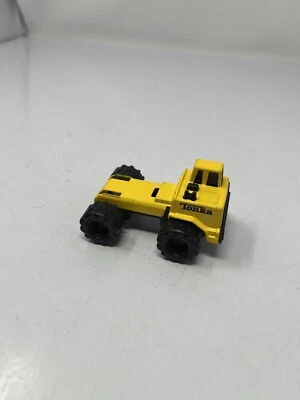 Tonka 2003 Hasbro 1:64 scale Diecast Model Tractor #B11 - Image 1 of 4