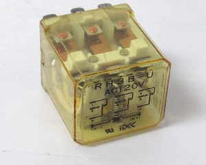 IDEC RH3B-U AC120V RELAY - Picture 1 of 5