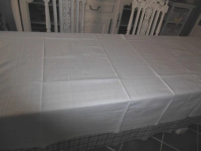 Linge ancien nappe brodée  main 2 monogrammes CF 220 cm x 143 cm - Photo 1/4