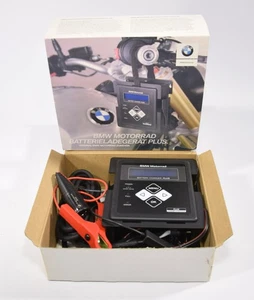 BMW Motorrad Batterieladegerät Plus Battery Charger 77022470950 Made in Germany - Bild 1 von 4