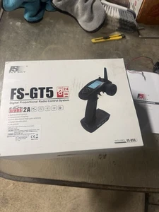 Fly Sky Fs Gt5 2.4 GHz Radio And Matching Receiver Looks New - Picture 1 of 2