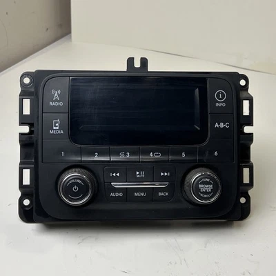 2018 DODGE RAM 2500 AUDIO EQUIPMENT RADIO DISPLAY AND RECEIVER 68356517AB OEM - Image 1 of 4