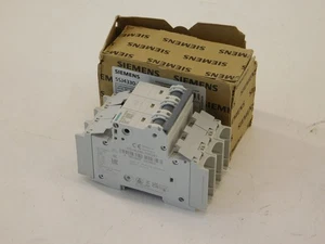 Siemens 5SJ4330-7HG41 30A Circuit Breaker MCB 3P 240V - NEW Surplus! - Picture 1 of 8