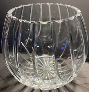 Thick Heavy Round Lead Crystal Rose Vase With Deep Ribbed Feather Swirls 6" H - Picture 1 of 12
