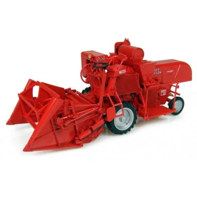 2880 Universal Hobbies Massey Ferguson 830 Combine Harvester 1:32 BOXED - Image 1 of 4
