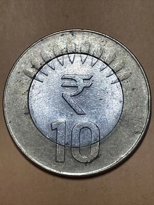 India 10 Rupees Current Circulated Bimetallic Coin Dated 2014 - Image 1 of 2