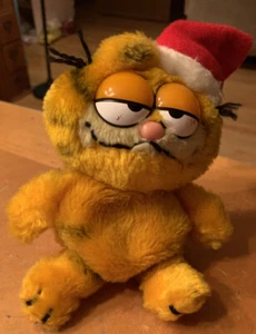 Vintage 1981 Garfield the Cat in Santa Hat Plush 6.5 inches tall Orange - Picture 1 of 11