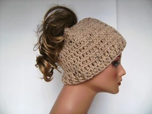 BEIGE FLECK MESSY DUTT MÜTZE PFERDESCHWANZ MÜTZE CAP BEANIE TAM  - Bild 1 von 9