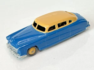 Dinky Toys No. 171 Hudson Sedan - Blue/Cream - Picture 1 of 8