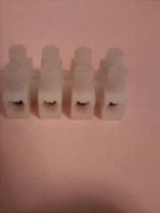 4 Position Barrier Screw Terminal Block Wire Connection Connector Strip 30AMP - Picture 1 of 1