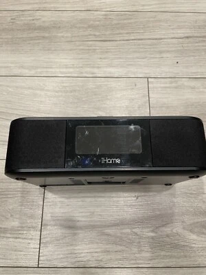 iHome IDL95 Lightning Dock Aux-in Jack FM Radio Digital Alarm Clock - Black - Изображение 1 из 4