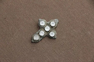 Authentic Cross with glass details. ca 17-18 AD. - Picture 1 of 11